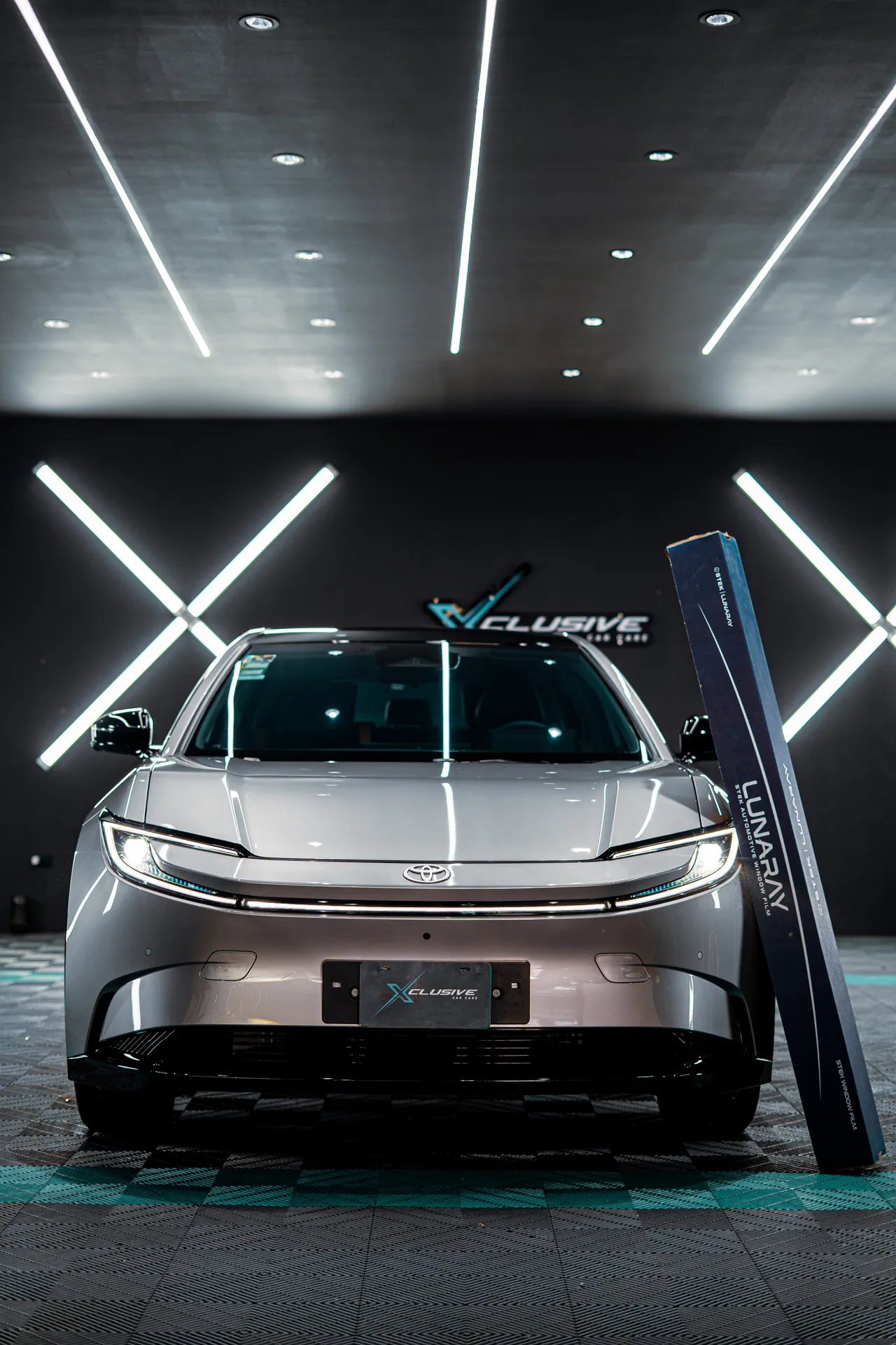 Toyota con LUNARAY en Xclusive Car Care